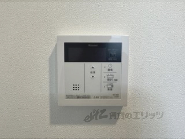 その他設備　給湯器リモコン