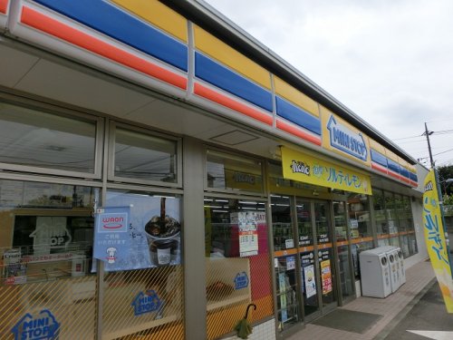 コンビニ　ミニストップ 千葉長洲店（コンビニ）まで613m