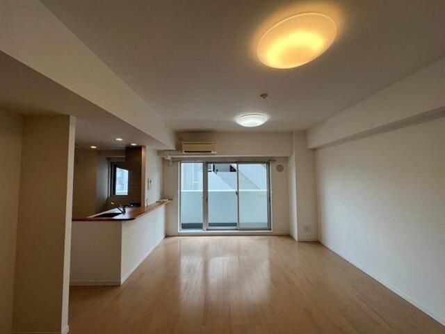 居室・リビング　※別部屋参考写真