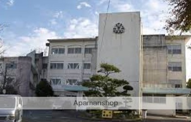 小学校　袋井西小（小学校）まで703m