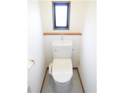 トイレ　温水洗浄便座付