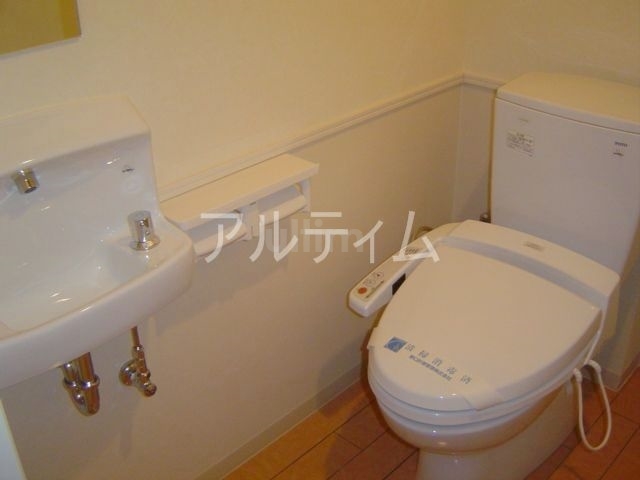 トイレ　※他のお部屋です、ご参考までに