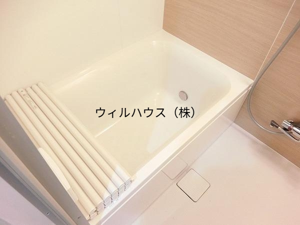 バス・シャワールーム　大型浴槽！
