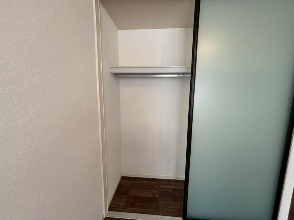 収納　洋室にある収納スペースです。