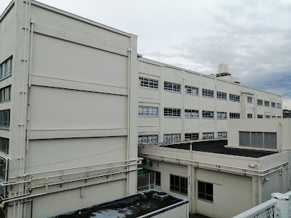 小学校　横浜市立もえぎ野小学校（小学校）まで330m