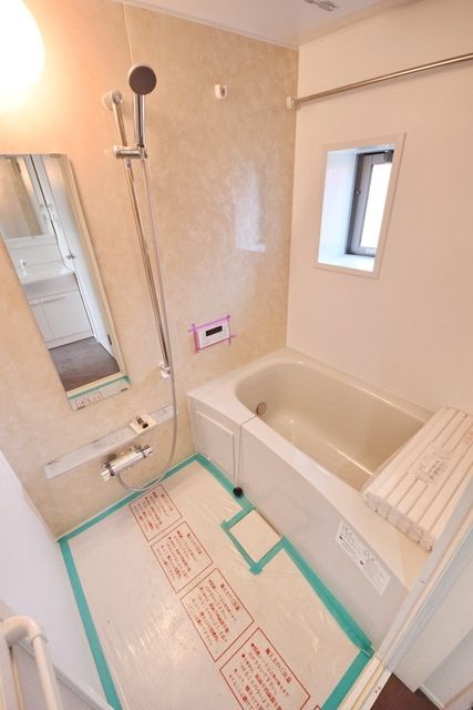 バス・シャワールーム　※同施工会社参考写真