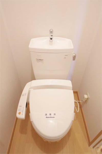 トイレ　シャワートイレ