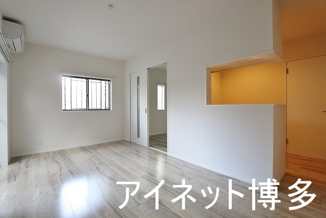 居室・リビング　写真は同型物件のものです