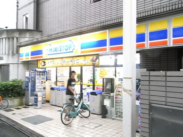 コンビニ　ミニストップ（コンビニ）まで100m