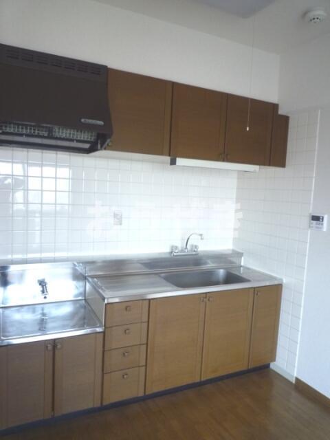 キッチン　※反転タイプの部屋の写真にな…?