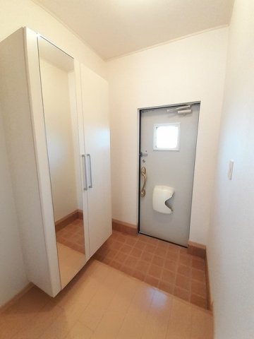 玄関　ゆったりとした玄関です