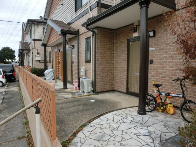 その他　自転車はこちらに止められます。