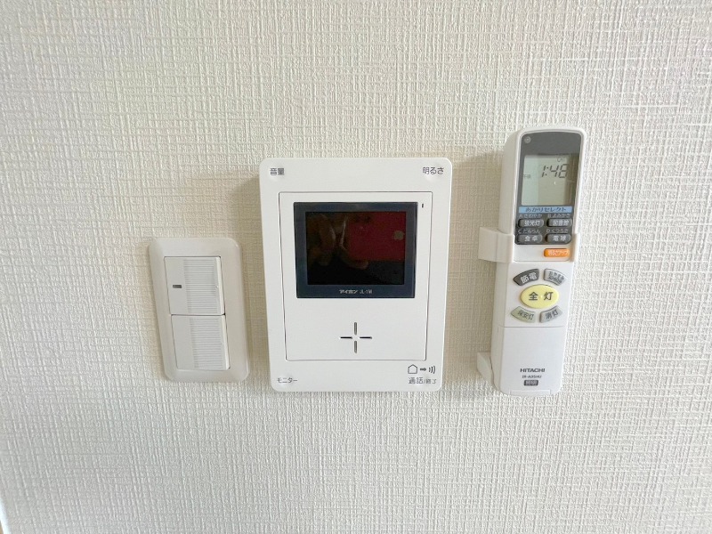 セキュリティ　モニター付きインターホン♪