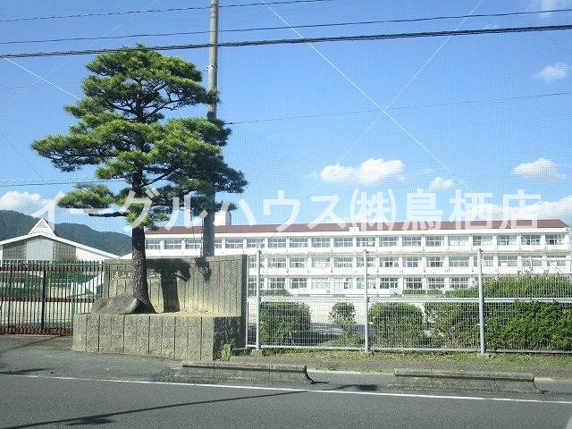 その他　基山町立基山中学校（その他）まで1524m