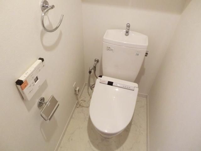 トイレ　★洗浄便座付お手洗い★★