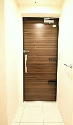玄関　※別部屋参考写真