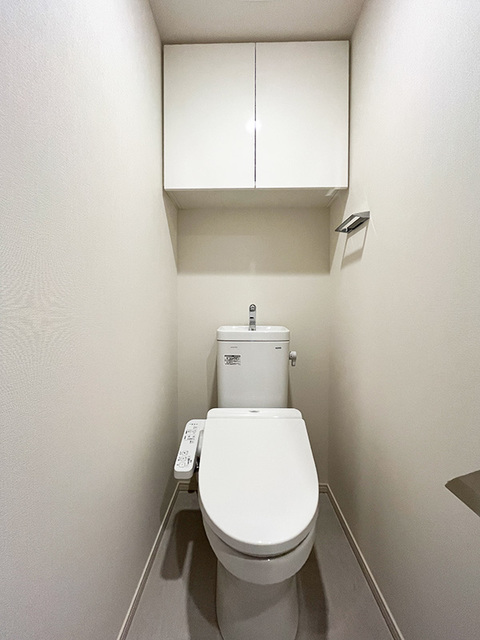 トイレ　※写真は同タイプ住戸です。