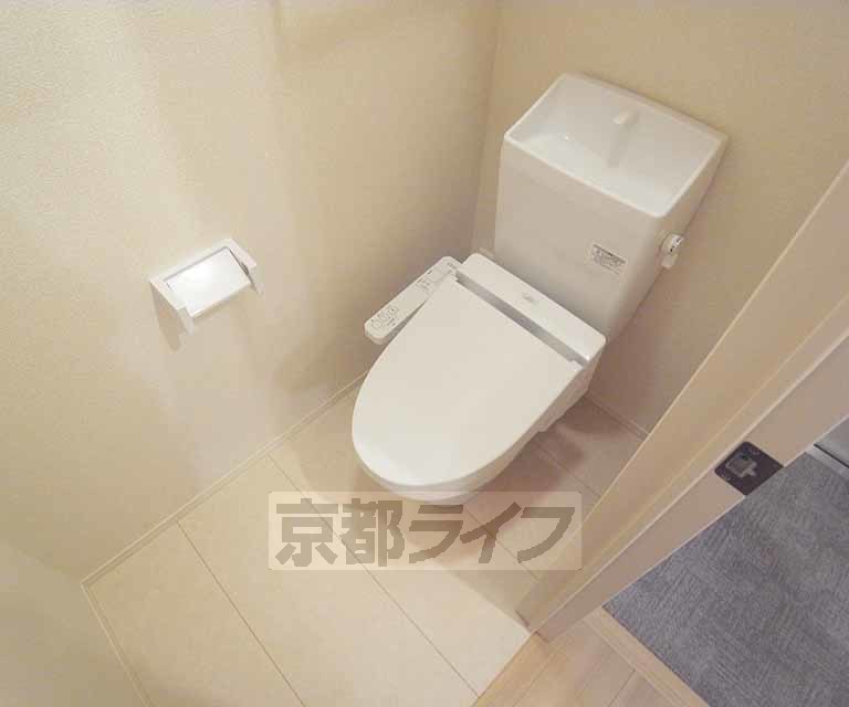 トイレ　ウォシュレット付きのトイレです。