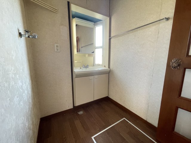 洗面設備　1F洗面所は水回りがまとまっておりとても使いやすいです！
