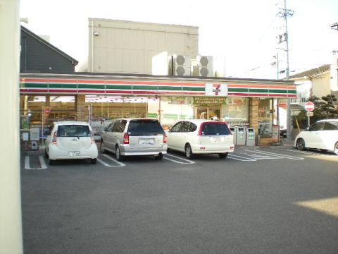 その他　セブンイレブン名古屋仲田1丁目店（その他）まで552m