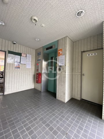 ロビー　ファミリーハイツ九条　ロビー