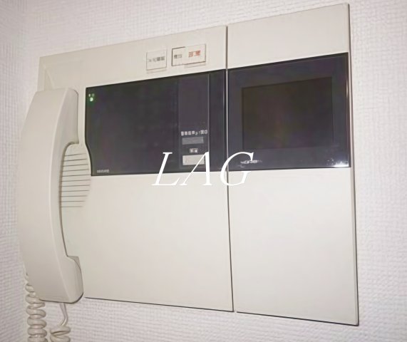 セキュリティ　モニターつきインターホンです。