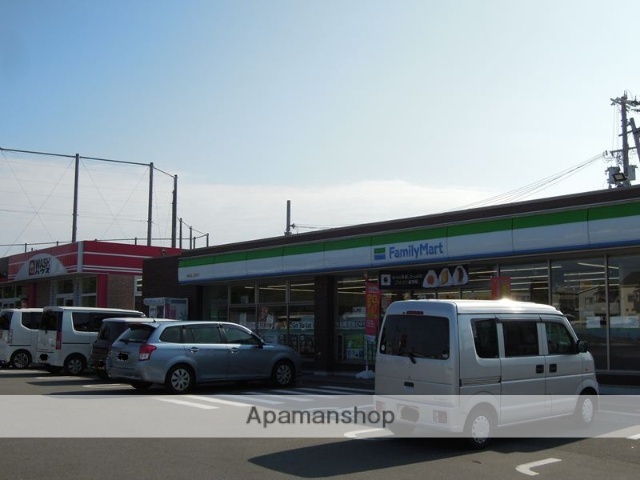 コンビニ　ファミリーマート（コンビニ）まで455m