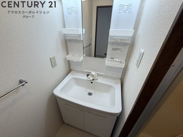 洗面設備　独立洗面化粧台付きでおすすめです！