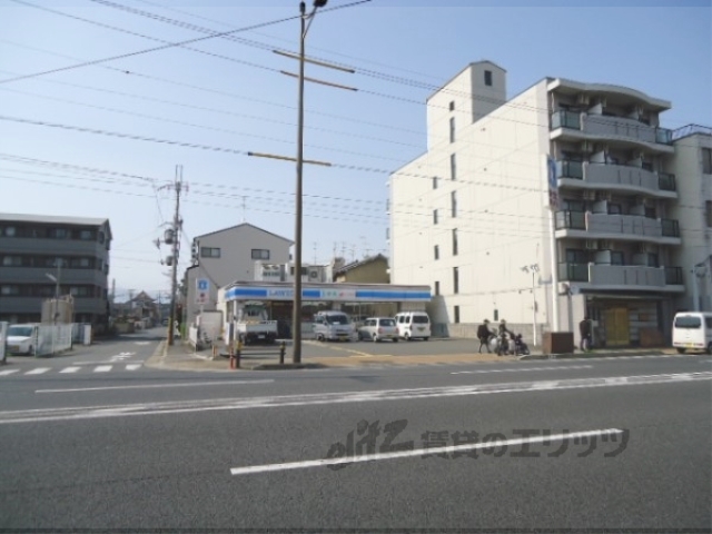 コンビニ　ローソン吉祥院三ノ宮町店（コンビニ）まで350m