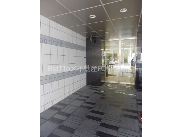 エントランス　マンション共用部分