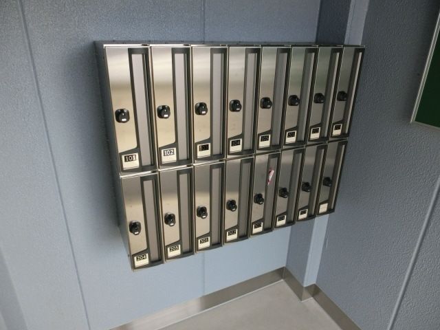 エントランス　集合ポストごさざいます
