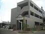 瓢箪山駅より徒歩13分 築15年2ヶ月 3階建の賃貸物件