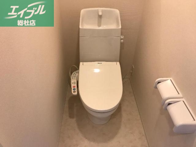 トイレ　シャワー付トイレ