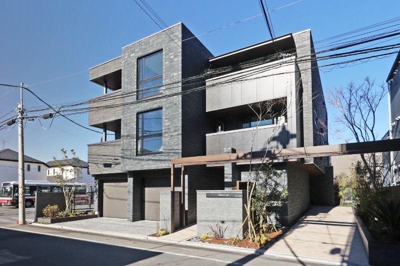 3LDK Mansion in Setagaya, Tokyo - Image 1