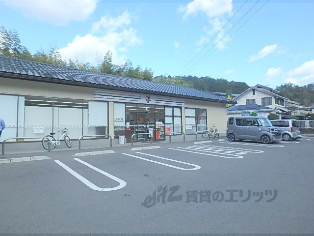 コンビニ　セブンイレブン京都産業大学前店（コンビニ）まで150m