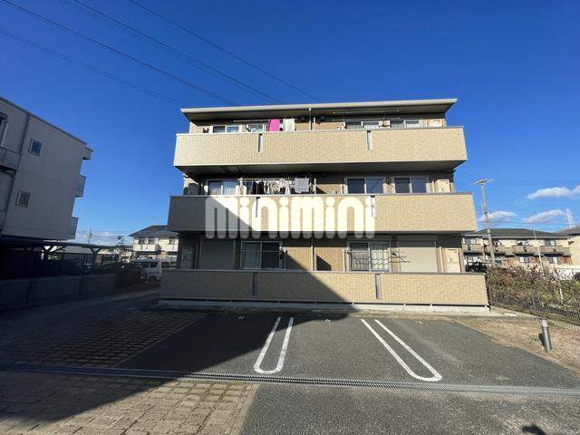 建物外観　南側からの外観