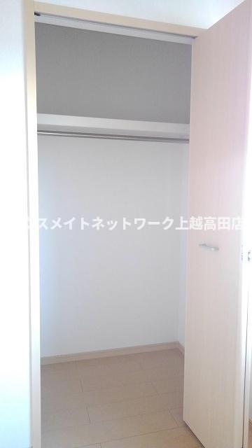 収納　クローゼット