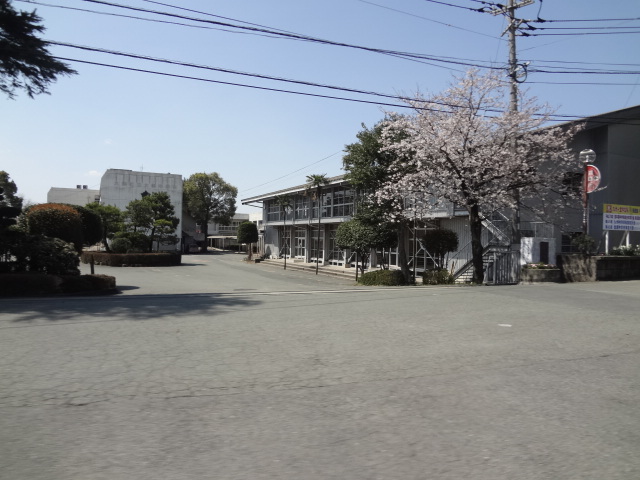 中学校　大津中学校（中学校）まで650m