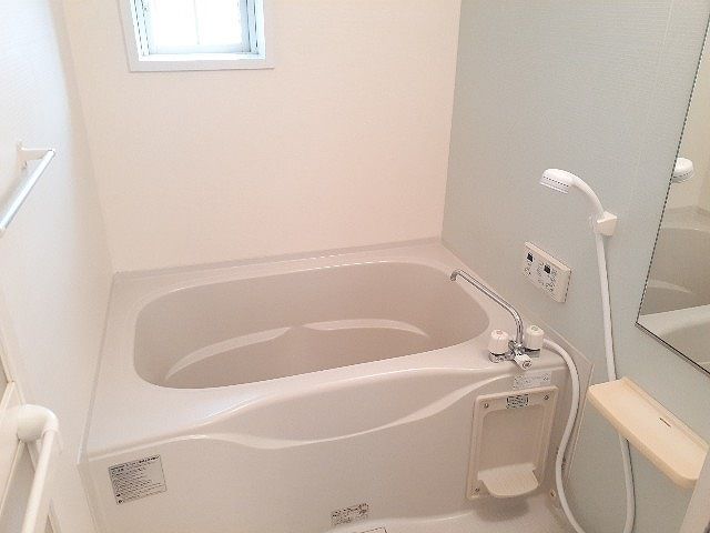 バス・シャワールーム　きれいなお風呂です
