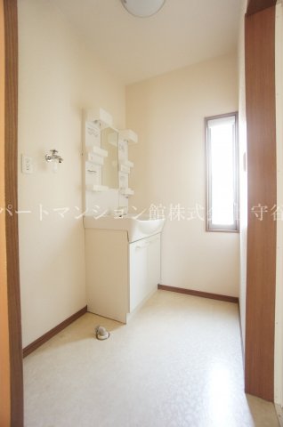 洗面設備　反転です