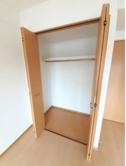 収納　エオナスカイ　荒川区東尾久3