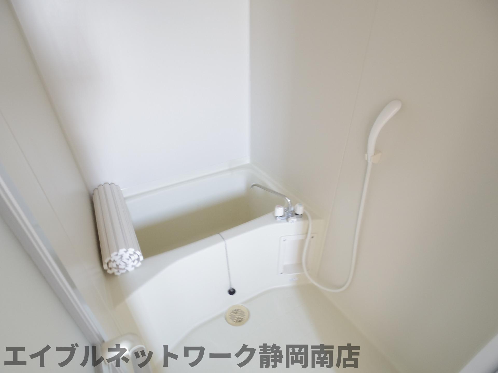 バス・シャワールーム　きれいなお風呂です