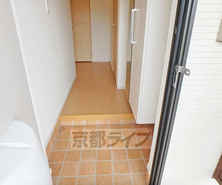玄関　ゆとりある玄関です