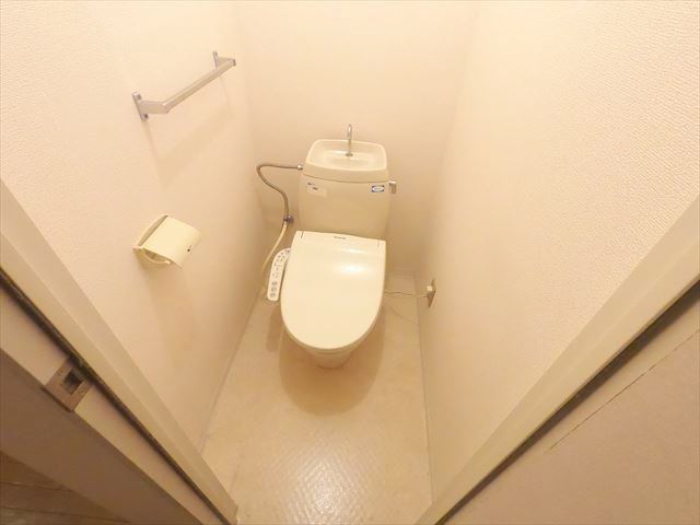 トイレ　ウォシュレットの設置が出来る綺麗なトイレ