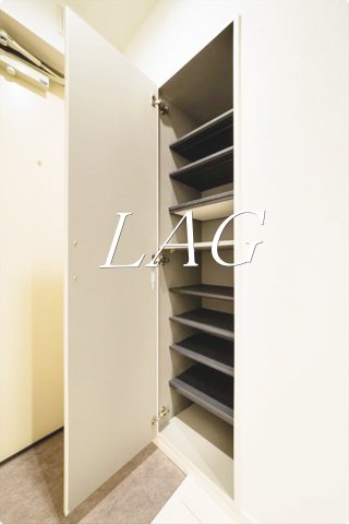 玄関　玄関です。