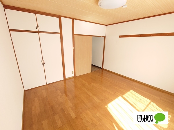 その他　居室８帖