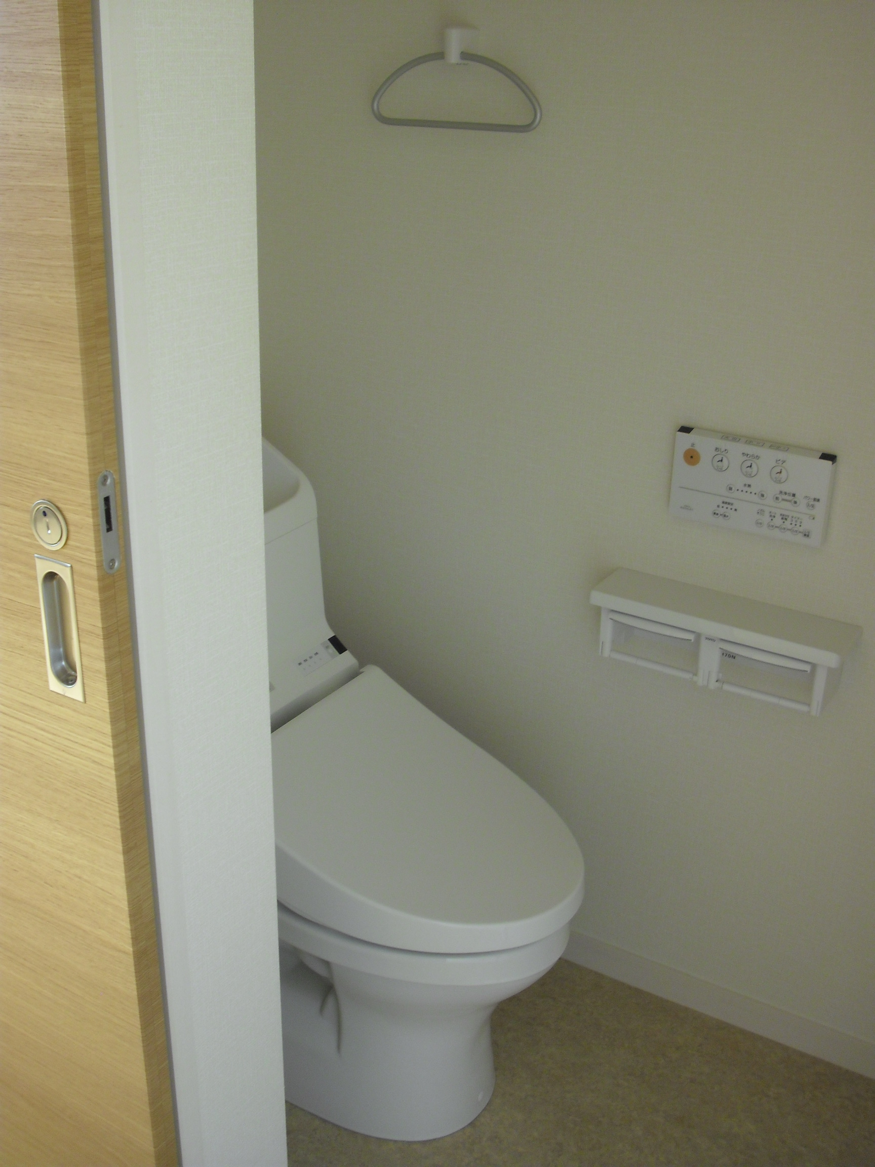 竹原市子育て世帯向け地域優良賃貸住宅 ヴィラS&Cのトイレ写真