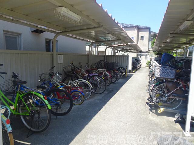その他共有部分　屋根付き駐輪場