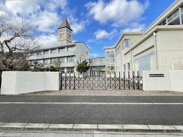 小学校　焼津市立大井川西小学校（小学校）まで1874m