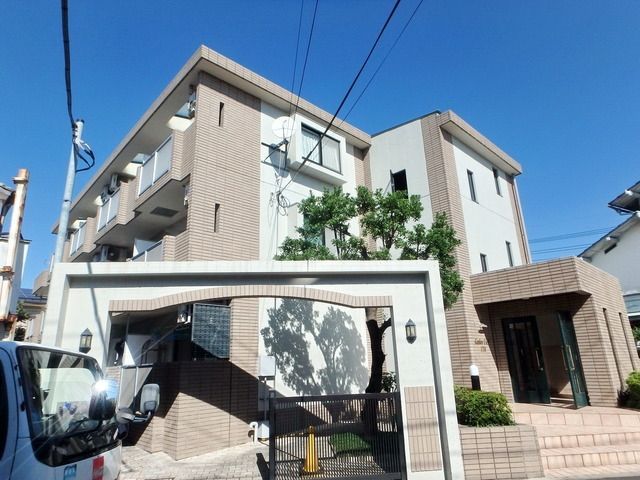 建物外観　★日当り良好★